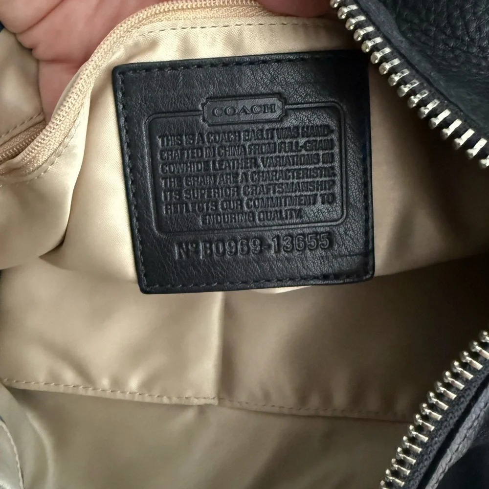 COACH Ali Black Leather Colette Hobo Shoulder Bag | Like‑New Pre‑Loved